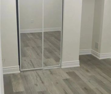 Detached Home For Lease | W9238503 - Photo 2