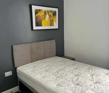 Room 4, Earle Street, Crewe, CW1 - Photo 5