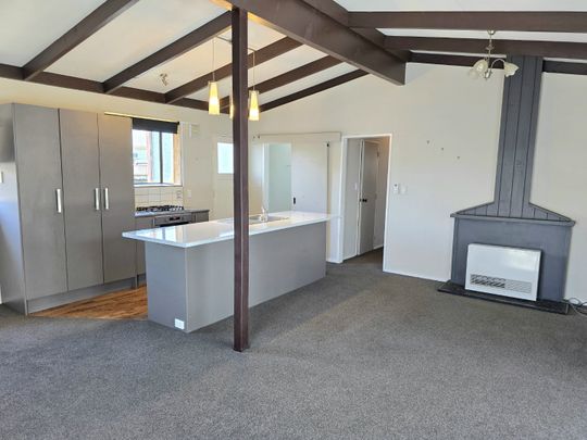 Lovely Home in Oxford Terrace - Photo 1