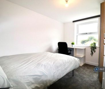 5 bedroom terraced house to rent - Photo 5