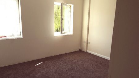 2 bedroom flat to rent King Street, NR30 - Photo 2
