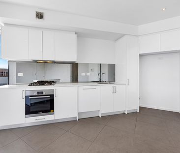 301/51 Sandown Road, Ascot Vale VIC 3032 - Photo 6