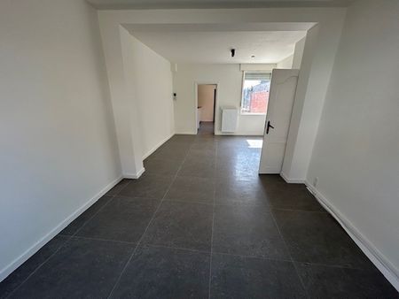 Vernieuwde woning met 2 slaapkamers - Foto 3