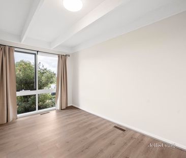 2/2 Gordons Road, Templestowe Lower - Photo 2