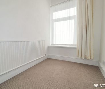 Terraced House to rent on - Photo 1