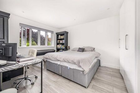 5 bedroom terraced house to rent - Photo 4