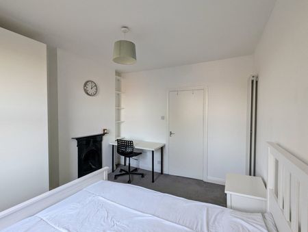 1 Bed Flat, Whiteley Road, SE19 - Photo 3