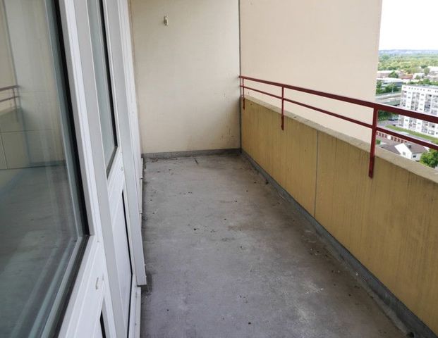 ﻿Schöne 2-Zimmer-Wohnung mit Skyline-Blick in Maintal-Bischofsheim zu vermieten - Photo 1