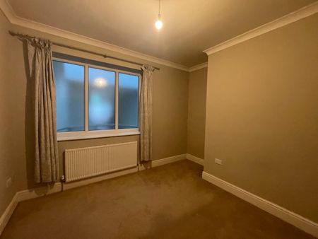 Neville Court, Avenue Road, Stratford-upon-Avon - Photo 2