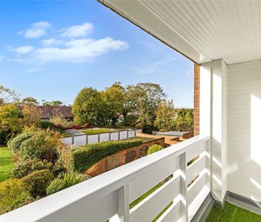 Chesterfield Court, Cranes Park, Surbiton, Surrey, KT5 flat to rent - Photo 5