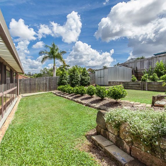 Spacious Family Home! - Photo 1