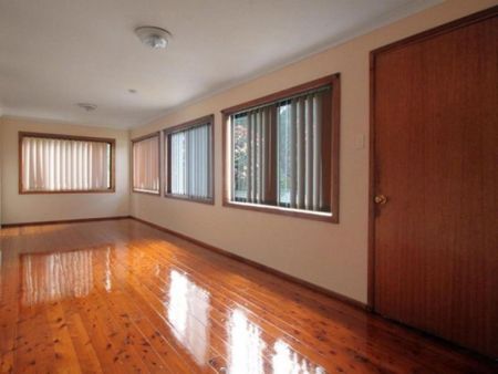 11 Hoskins Street, Gwynneville, NSW 2500 - Photo 2