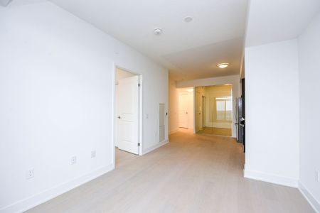 For Lease - 204 Burnhamthorpe Road Unit# 1401, Mississauga, Ontario - Photo 5