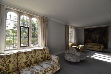 A delightful Grade II listed 6 bedroom detached house built in 1843 (designed by Benjamin Ferrey) which has undergone extensive renovation and features a new meticulously built wing using only the finest materials all set within approx. 2 acres. Unfurnished. - Photo 4