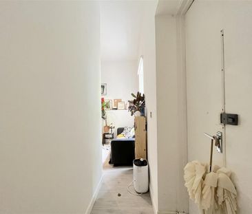 3 bedroom flat to rent - Photo 5