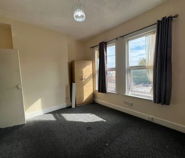 Studio Flat, Heron Mews, IG1 - Photo 1