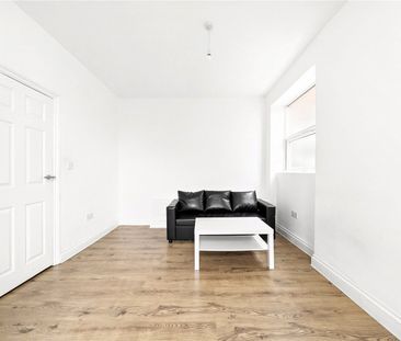 Golders Way, NW11, London - Photo 2