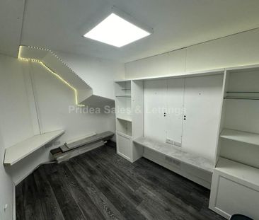 3 bedroom semi-detached house to rent - Photo 2