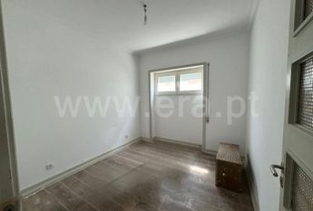 Apartamento T4 em Coimbra