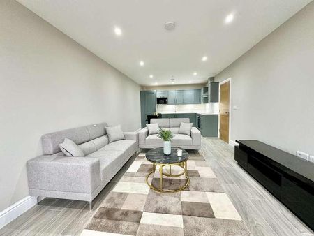 New Build Apartment, Langley, SL3 - Photo 2