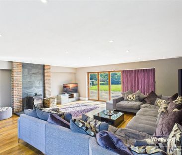 5 bedroom detached house to rent - Photo 4