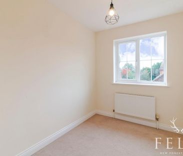 3 bedroom terraced house to rent - Photo 3