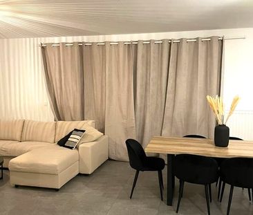 Appartement te huur - Photo 1