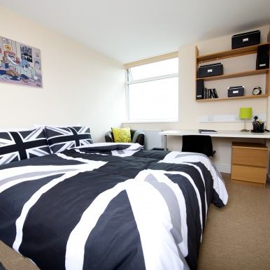 Brand New Student Accommodation, self contained all inclusive rent - Photo 1