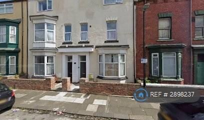 6 bedroom terraced house to rent - Photo 5