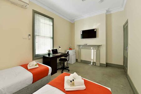 Room 6 (Non Ensuite) - Photo 2