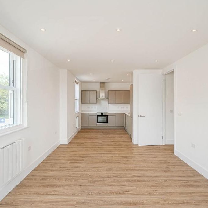 High Street, Ongar - Photo 1