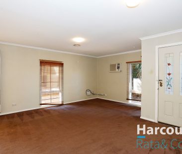 Spacious 4-Bedroom Home in Mill Park - Photo 4