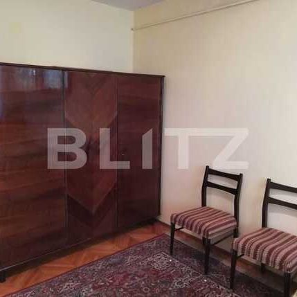 Apartament 3 camere, 68 mp, zona Hotel Royal - Photo 1