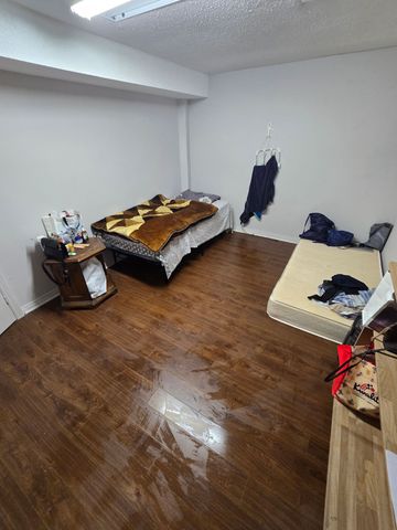 For Lease - 83 Cinrickbar Drive, Toronto, Ontario - Photo 2