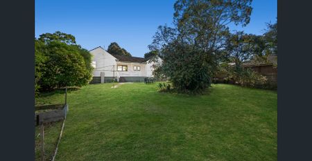 Three Bedroom Home in Prime Mitcham Location - Photo 5