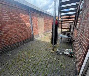 1 bedroom flat to rent - Photo 3