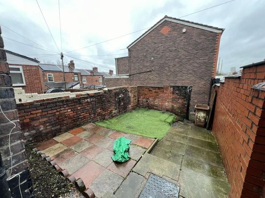 2 bedroom house to rent - Photo 1