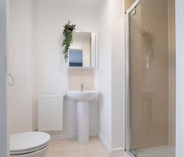 1 bedroom semi-detached house to rent - Photo 2