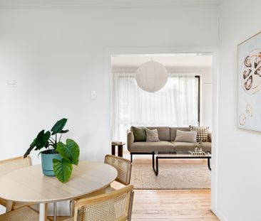 Spacious Home with Large Backyard - Photo 6