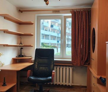 Las Kabacki i metro pod ręką – z własną garderobą - Photo 2