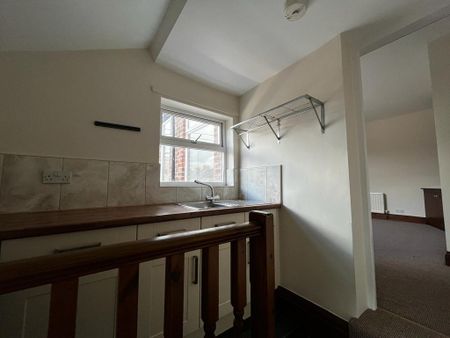 2 bedroom apartment to rent - Photo 4