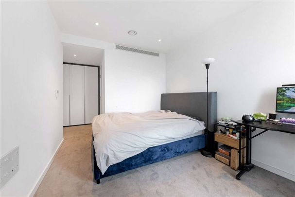 Discover this fantastic 2-bedroom apartment in The Bouchon, featuring a spacious open-plan reception room, a main bedroom with en-suite shower room, and a second stylishly presented bedroom. - Photo 1