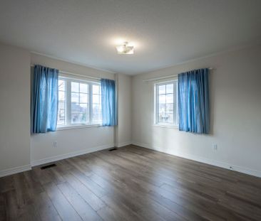 For Lease - 1136 Cenotaph Boulevard, Newmarket, Ontario - Photo 5