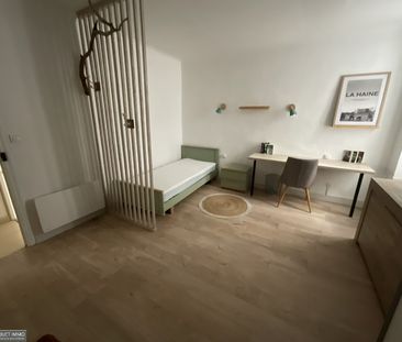 Location Appartement 4 pièces 84m² BEZIERS 34500 - Photo 4