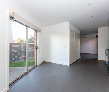 Your Thomastown Retreat Awaits! - Photo 4