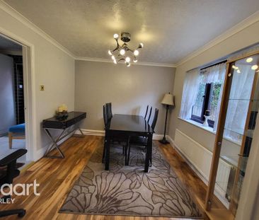 5 bedroom detached house to rent - Photo 3