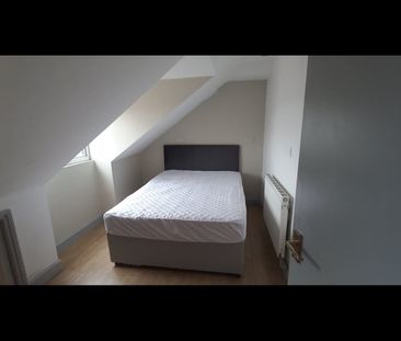 2 Bed Maisonette, Harrowdene Rd, BS4 - Photo 2