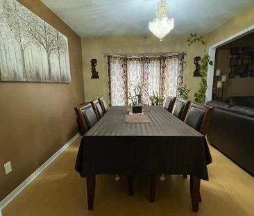 12` Buttercup Lane #UPPER FLOOR - Photo 2