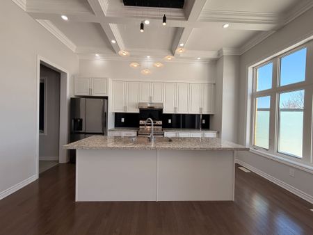 For Lease - 59 Bremner Street, Whitby, Ontario - Photo 5