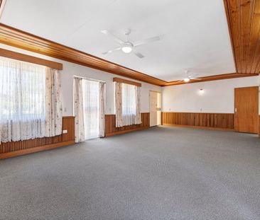 Plenty of room for the Family in a Great Location! - Photo 3